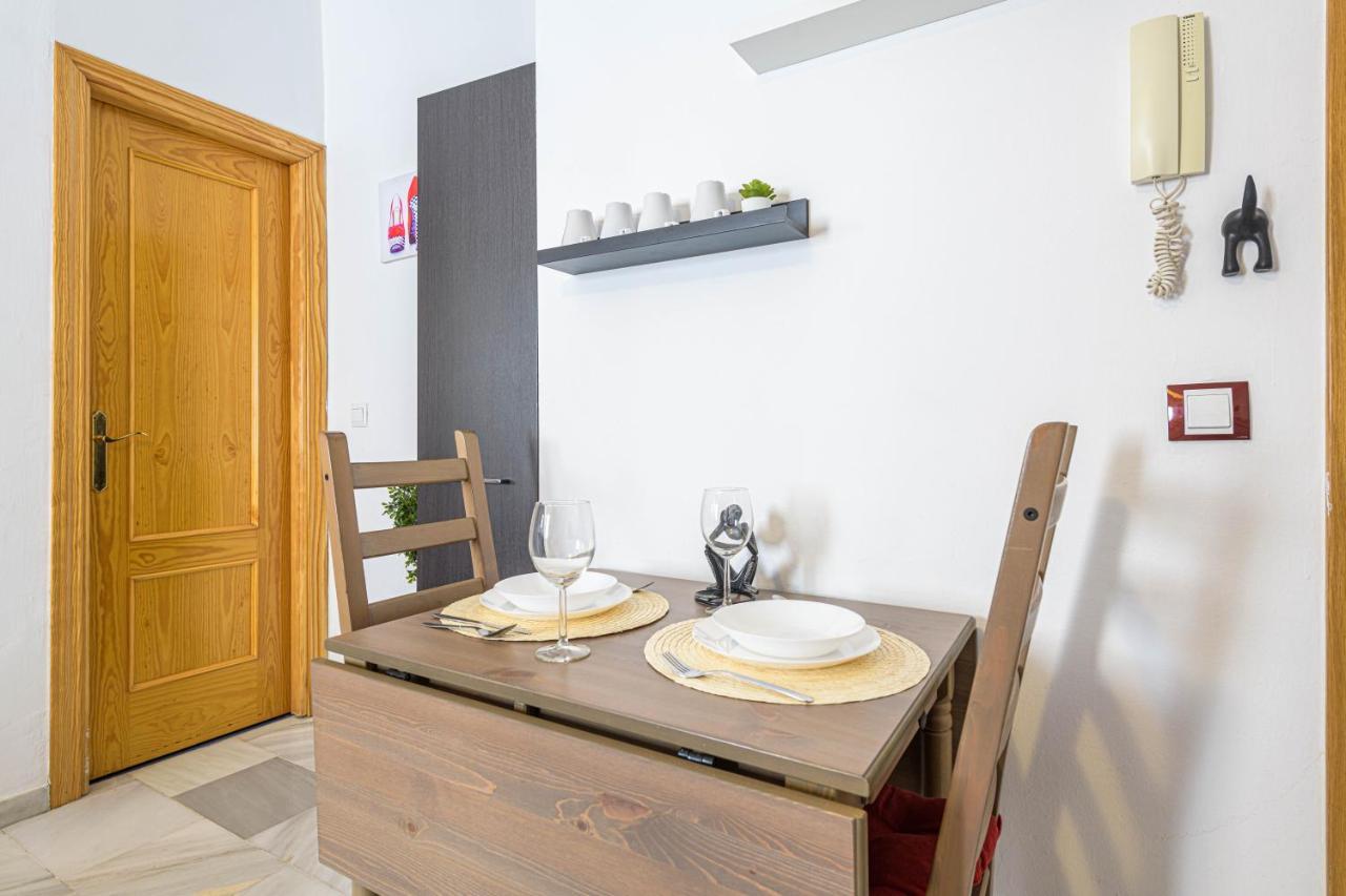 Wintowinrentals Coqueto Apartamento En El Centro De Малага Екстериор снимка