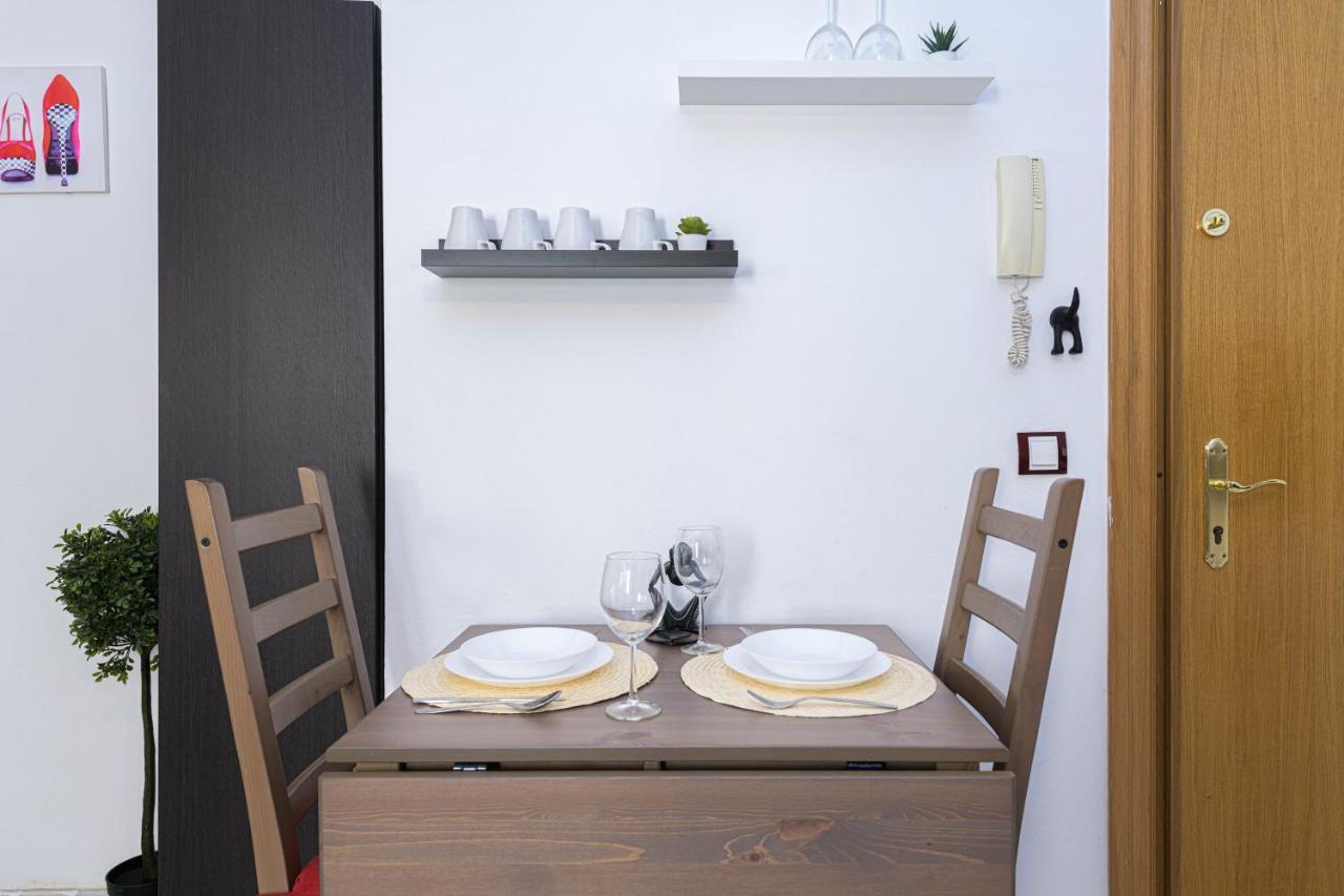 Wintowinrentals Coqueto Apartamento En El Centro De Малага Екстериор снимка
